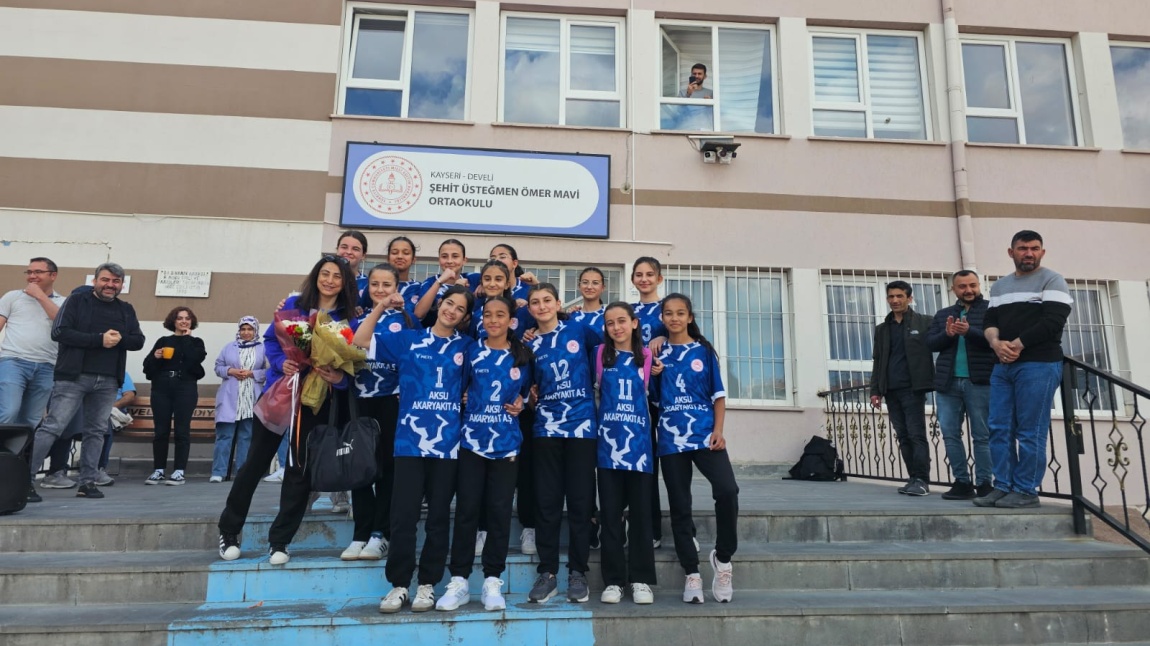 ŞAMPİYON ÖMER MAVİ